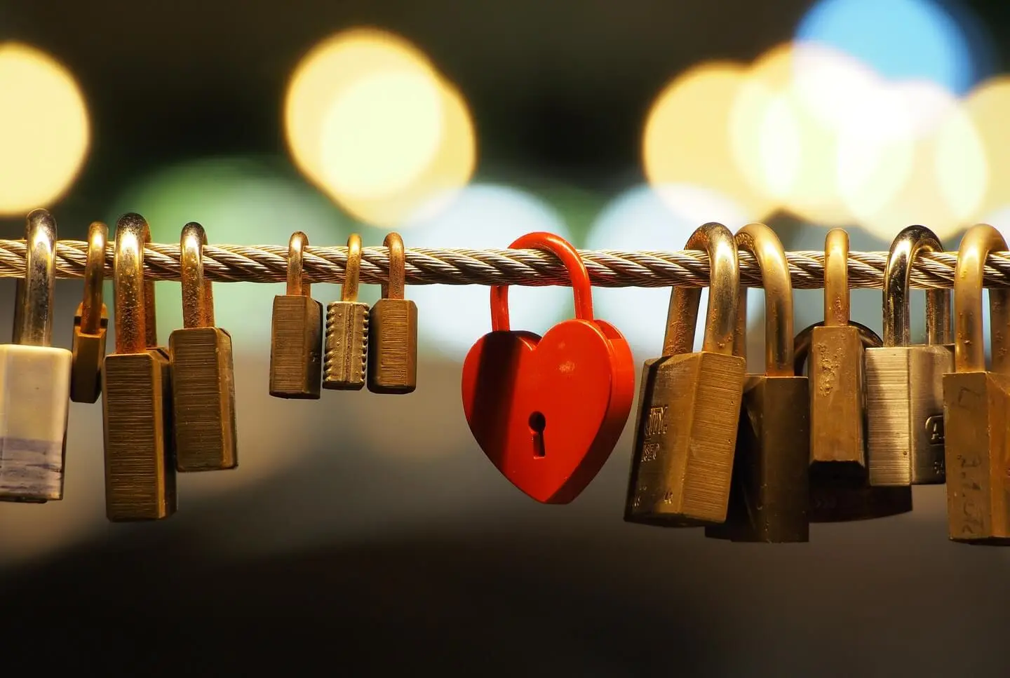 Corazón con camdado